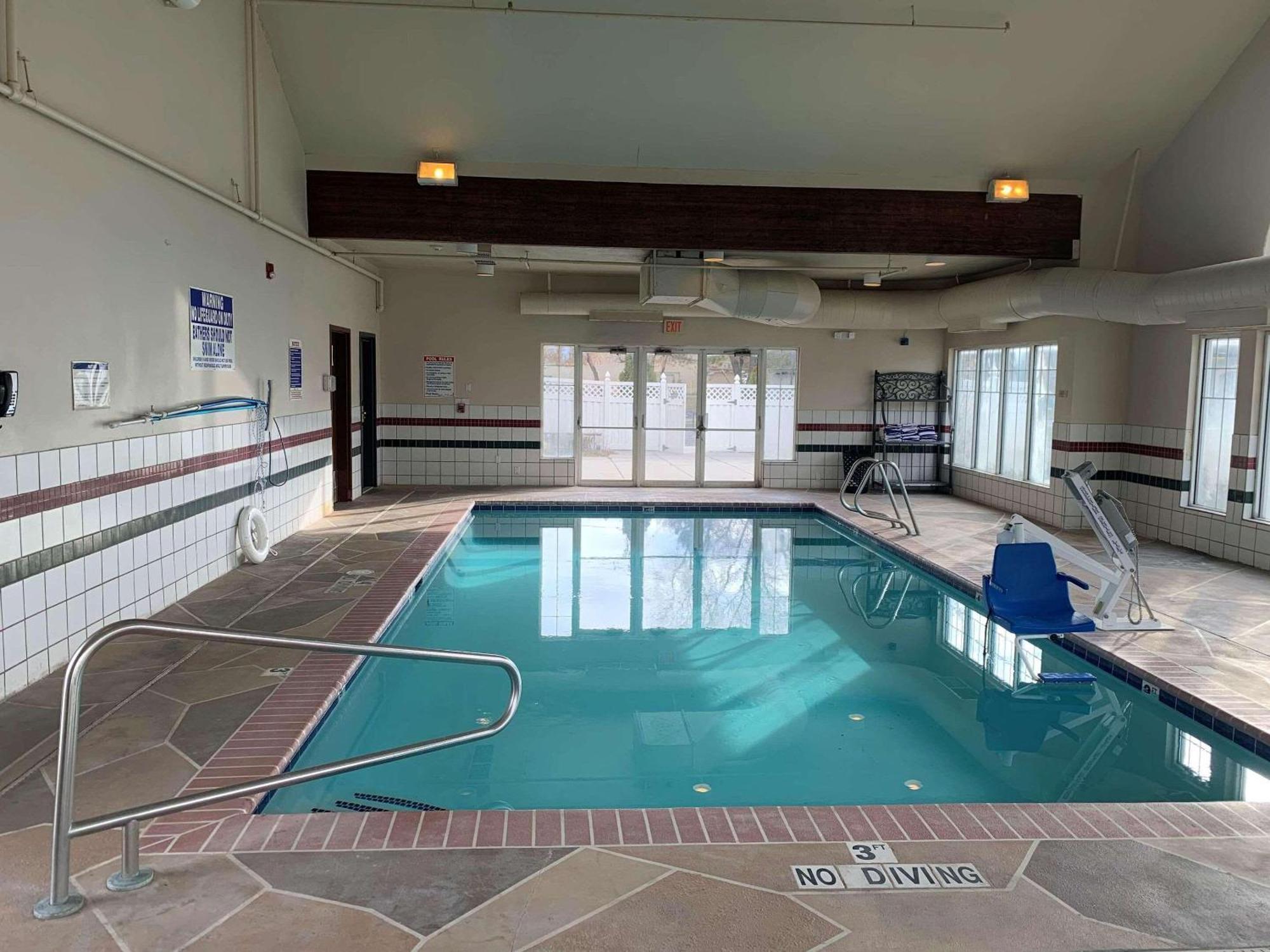 Country Inn & Suites By Radisson, West Valley City, Ut Εξωτερικό φωτογραφία