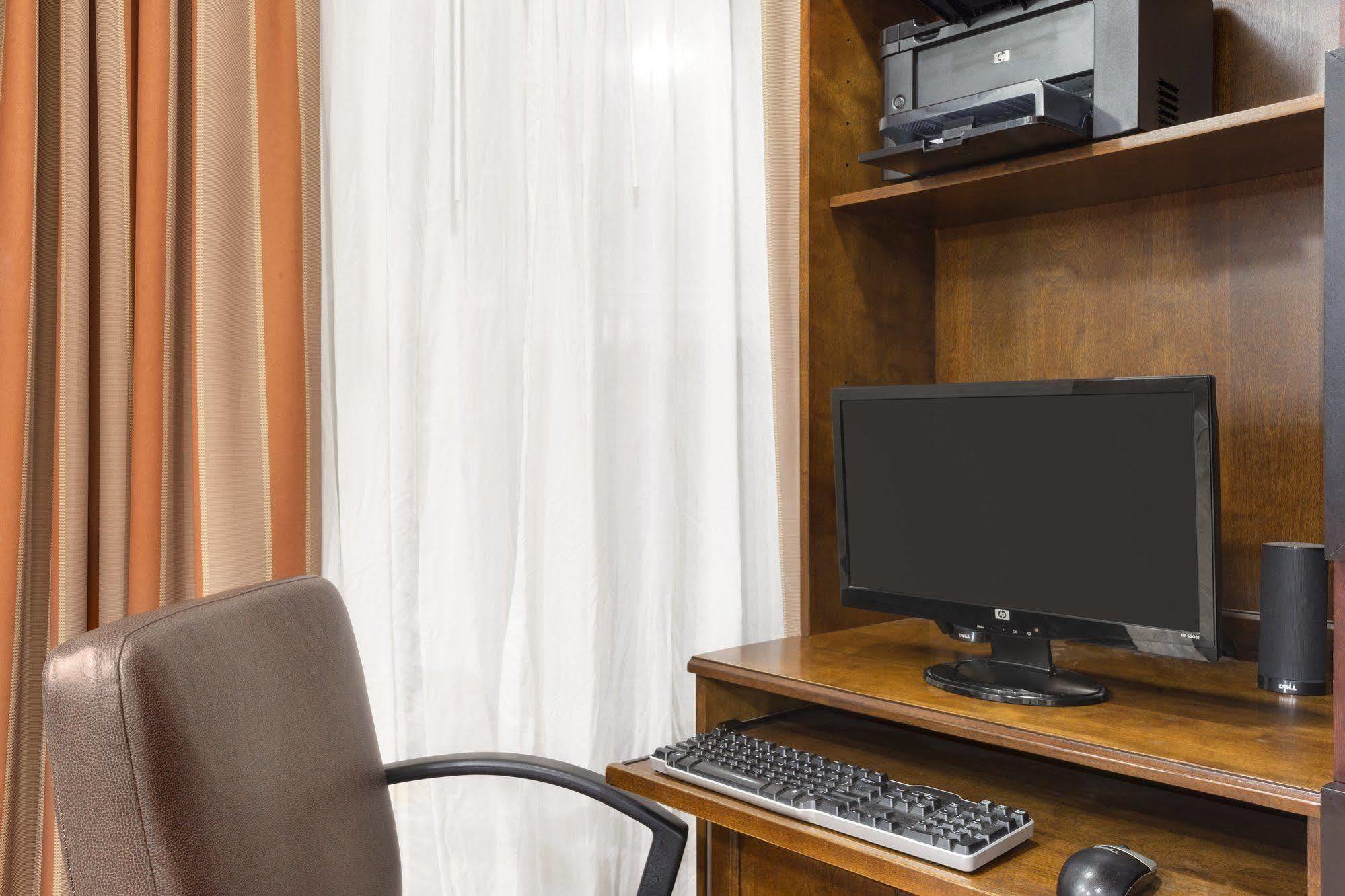 Country Inn & Suites By Radisson, West Valley City, Ut Εξωτερικό φωτογραφία